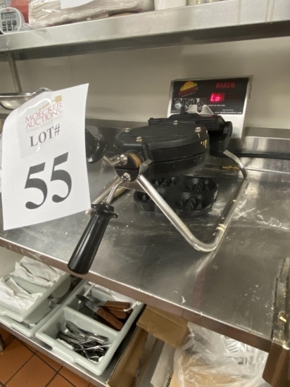 GOLDEN MALTED WAFFLE PRESS, MODEL RT-P