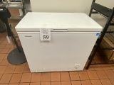 HISENSE TOP DOOR CHEST FREEZER, MODEL FE703