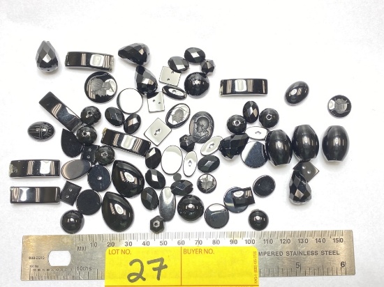 LOT CONSISTING OF LOOSE BLACK ONYX