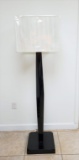 GLOSSY BLACK FLOOR LAMP