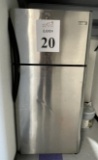 FRIGIDAIRE STAINLESS STEEL REFRIGERATOR/FREEZER