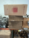 LOT CONSISTING OF CARDBOARD BOXES