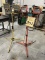 SETS WORK LIGHTS ON ADJUSTABLE STANDS