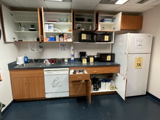 LOT CONSISTING OF ASSORTED KITCHEN APPLIANCES