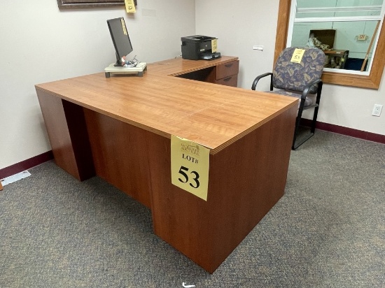 LOT CONSISTING OF OFFICE SUITE