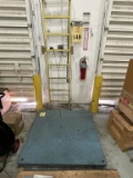 CARDINAL 758 PALLET SCALE, 5000 LB. CAPACITY