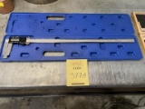 LARGE DIGITAL CALIPER IN CASE