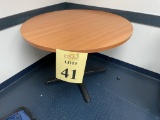 ROUND PEDESTAL TABLES
