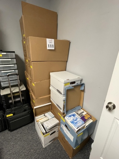 VERY LARGE LOT CONSISTING OF ASSORTED BOOKS