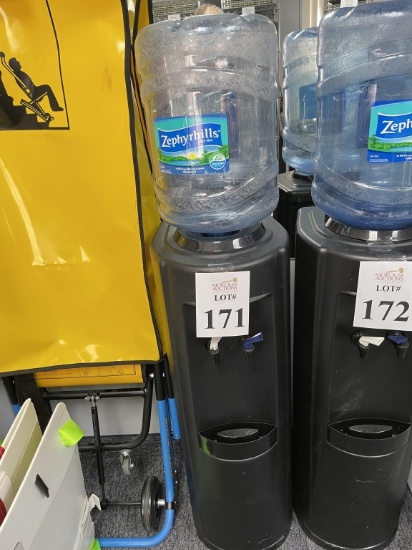 COLD/ROOM TEMPERATURE WATER COOLER