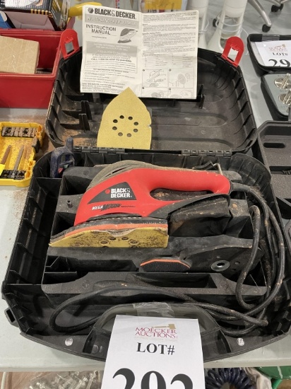 BLACK AND DECKER MEGAMOUSE SANDER/POLISHER