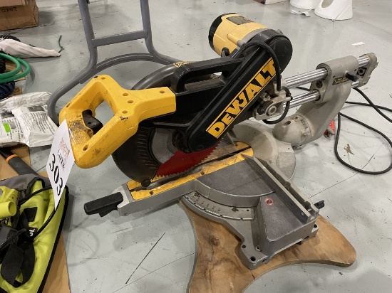 DEWALT 12" SLIDING COMPOUND MITER SAW