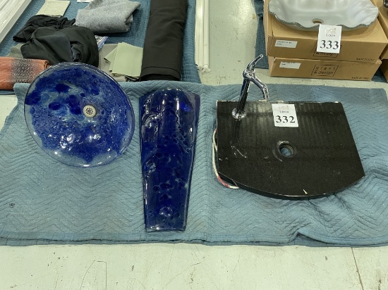 ART GLASS PEDESTAL SINK