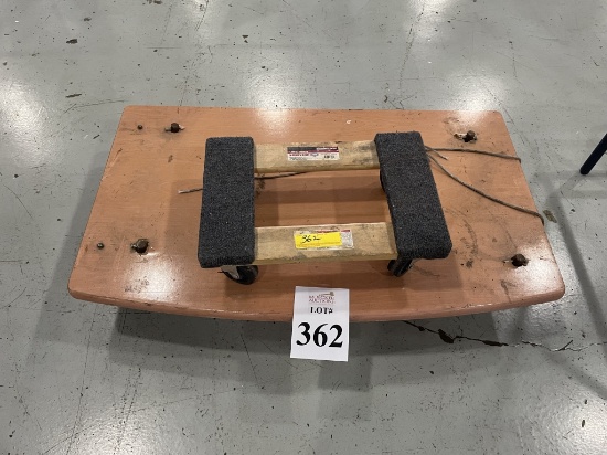 LOT CONSISTING OF FURNITURE DOLLIES