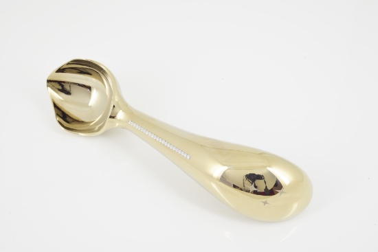 MIDNIGHT ICE CREAM SCOOPS