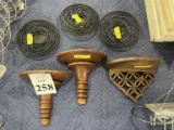 LOT CONSISTING OF ASSORTED DECORATIVE PIECES