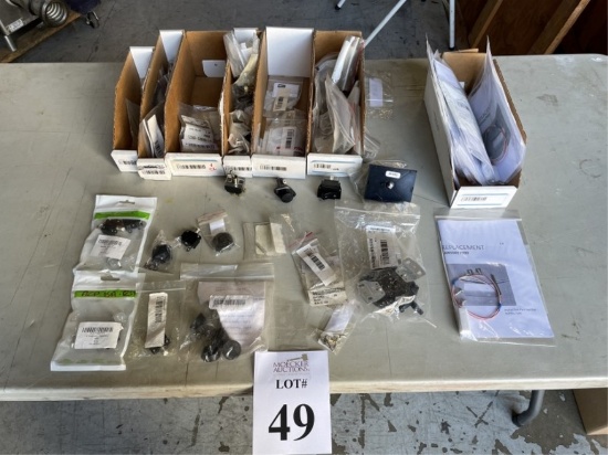 LOT CONSISTING OF ASSORTED SERVICING PARTS