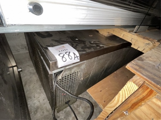 4-DRAWER FREEZER CHEF'S BASE EQUIPMENT STAND