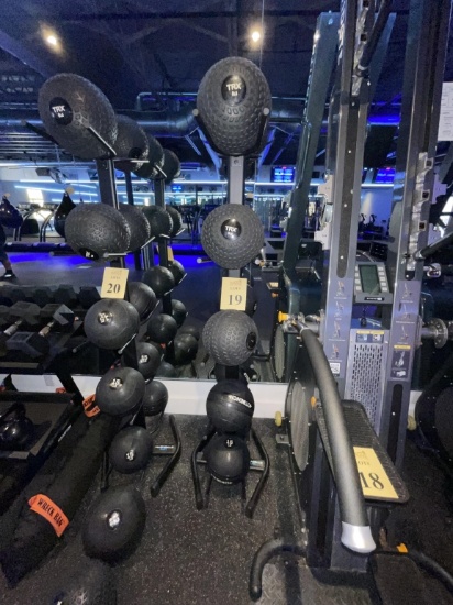 FITNESS BALLS WITH RACK