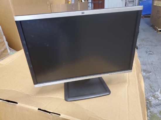 HP 24" MONITORS ON STAND