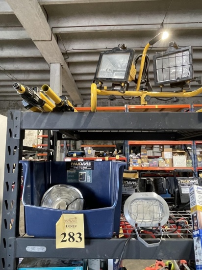 LOT CONSISTING OF HALOGEN SPOTLIGHTS