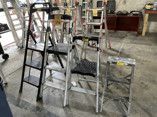 ASSORTED SIZED STEP STOOLS