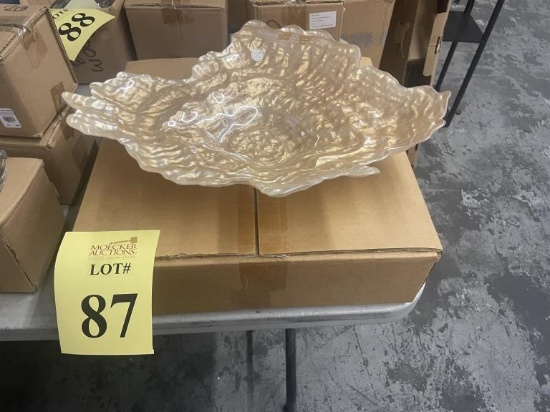 ITALIAN MADE DECORATIVE GLASS DISPLAY BOWL