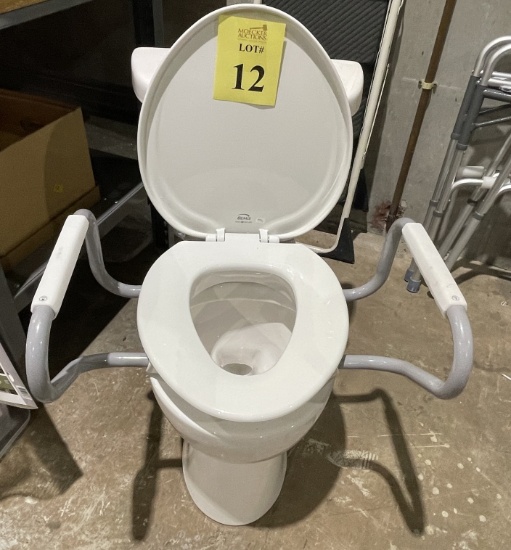 BEMIS INDEPENDENCE HANDICAP TOILET