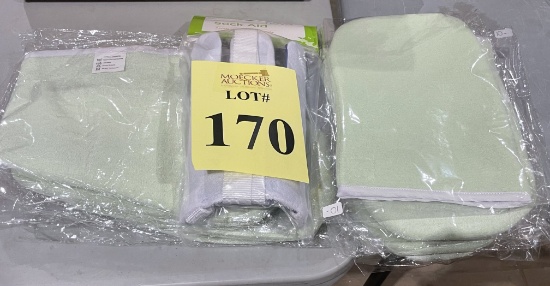 LOT CONSISTING OF SOCK AID