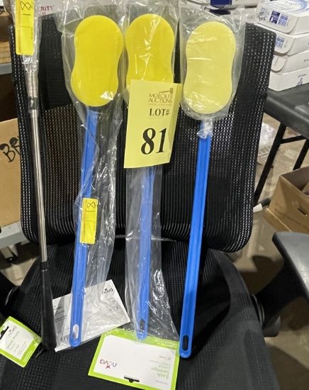 NOVA 23" BATH SPONGE, ALSO COMES WITH SHOEHORN