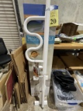 STANDER BE INDEPENDENT SECURITY POLE (NEW)