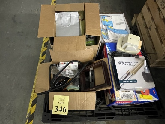 LOT CONSISTING OF ASSORTED OFFICE SUPPLIES
