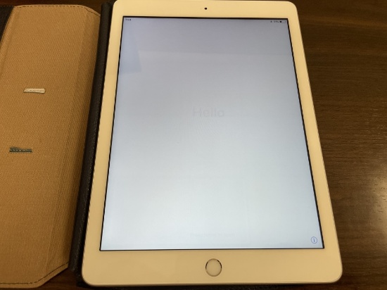 APPLE IPAD 5TH GENERATION MODEL A1822