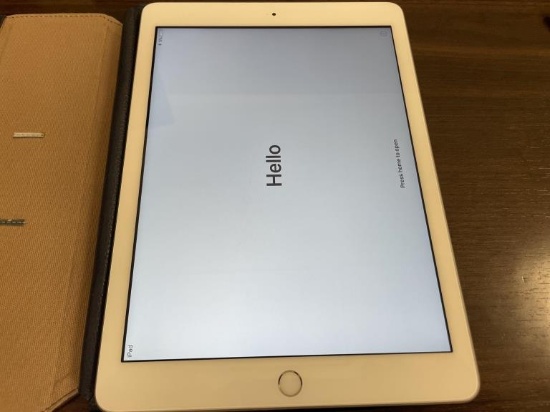 APPLE IPAD 5TH GENERATION MODEL A1822