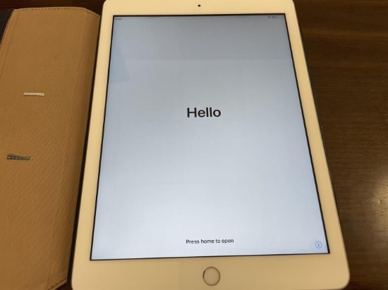 APPLE IPAD 5TH GENERATION MODEL A1822