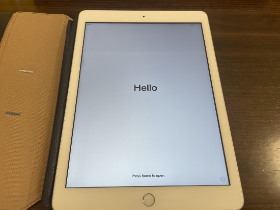 APPLE IPAD 5TH GENERATION MODEL A1822
