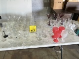 LOT CONSISTING OF ASSORTED GLASSWARE