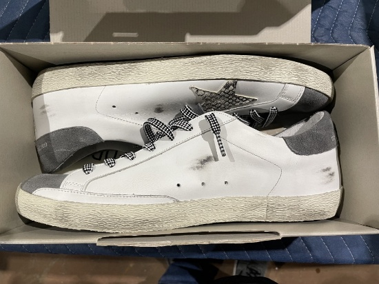 GOLDEN GOOSE SNEAKERS (NEW IN BOX)