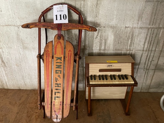 VINTAGE KING OF THE HILL SLED AND CHILDS PIANO