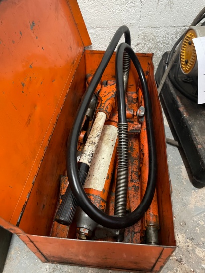 4 TON HYDRAULIC PORT-A-JACK
