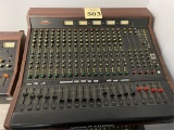 YAMAHA PROFESSIONAL SERIES MIXER, MODEL M916