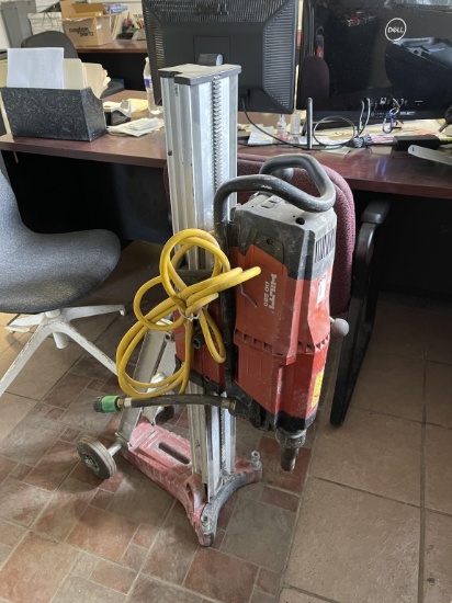 HILTI DD 250 CORE DRILL (UNTESTED)