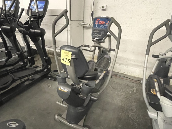 OCTANE FITNESS RECUMBENT ELLIPTICAL CROSS TRAINER