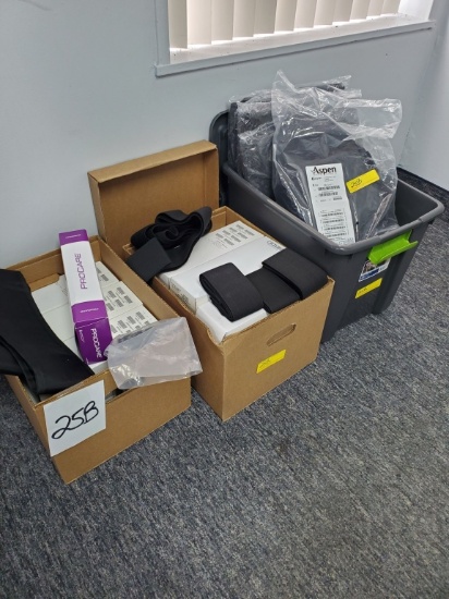 LOT CONSISTING OF NEW MEDICAL BRACES AND STRAPS