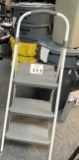 STEP LADDER