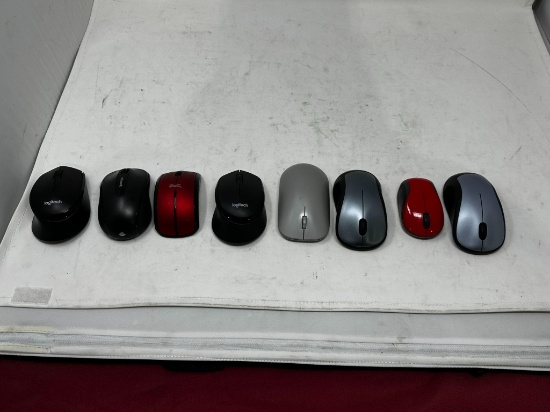 LOT CONSISTING OF WIRELESS MOUSE