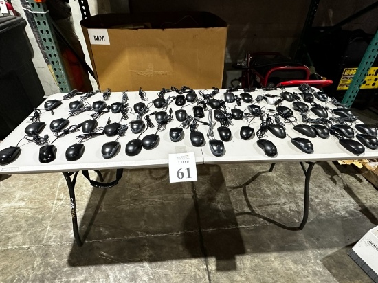 LOT CONSISTING OF ASSORTED WIRED MICE