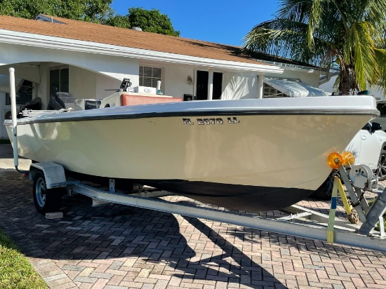 1976 MAKO 20' CENTER CONSOLE FISHING BOAT