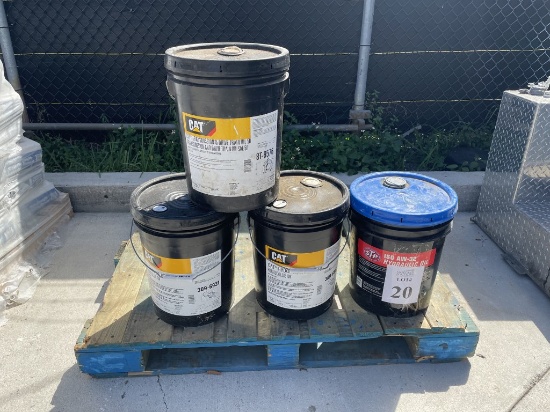 LOT CONSISTING OF (4) 5 GALLON DRUM OF HYDRAULIC FLUID (3) AND TRANSMISSION OIL (1)