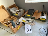 LOT CONSISTING OF ASSORTED PLUMBING SUPPLIES